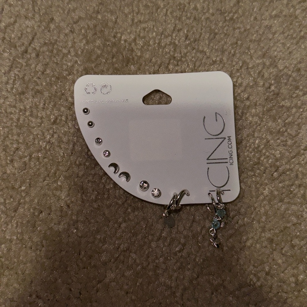 Cute earrings in the brand icing